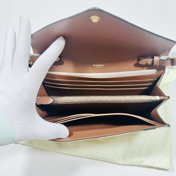 Burberry Hannah Envelope Wallet Crossbody Bag Nova Check Brown Tan NWT - Picture 8 of 15